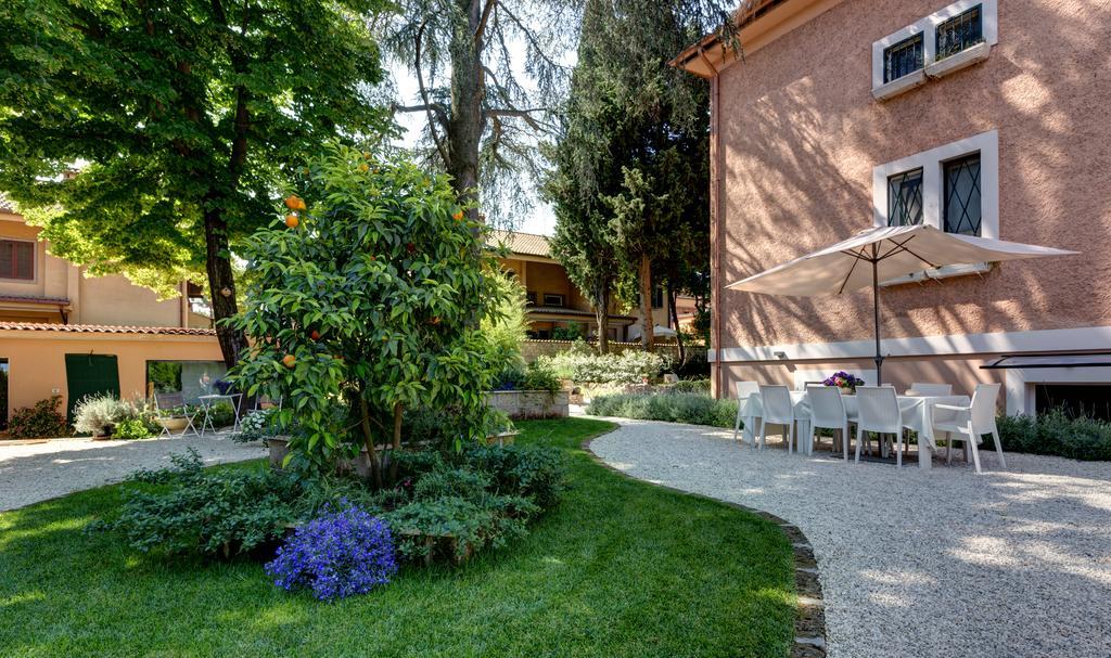 Appia Antica Resort Рим Экстерьер фото